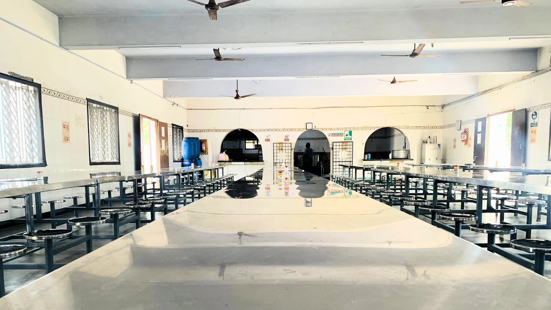 Clean and Hygienic Cafeteria Seating